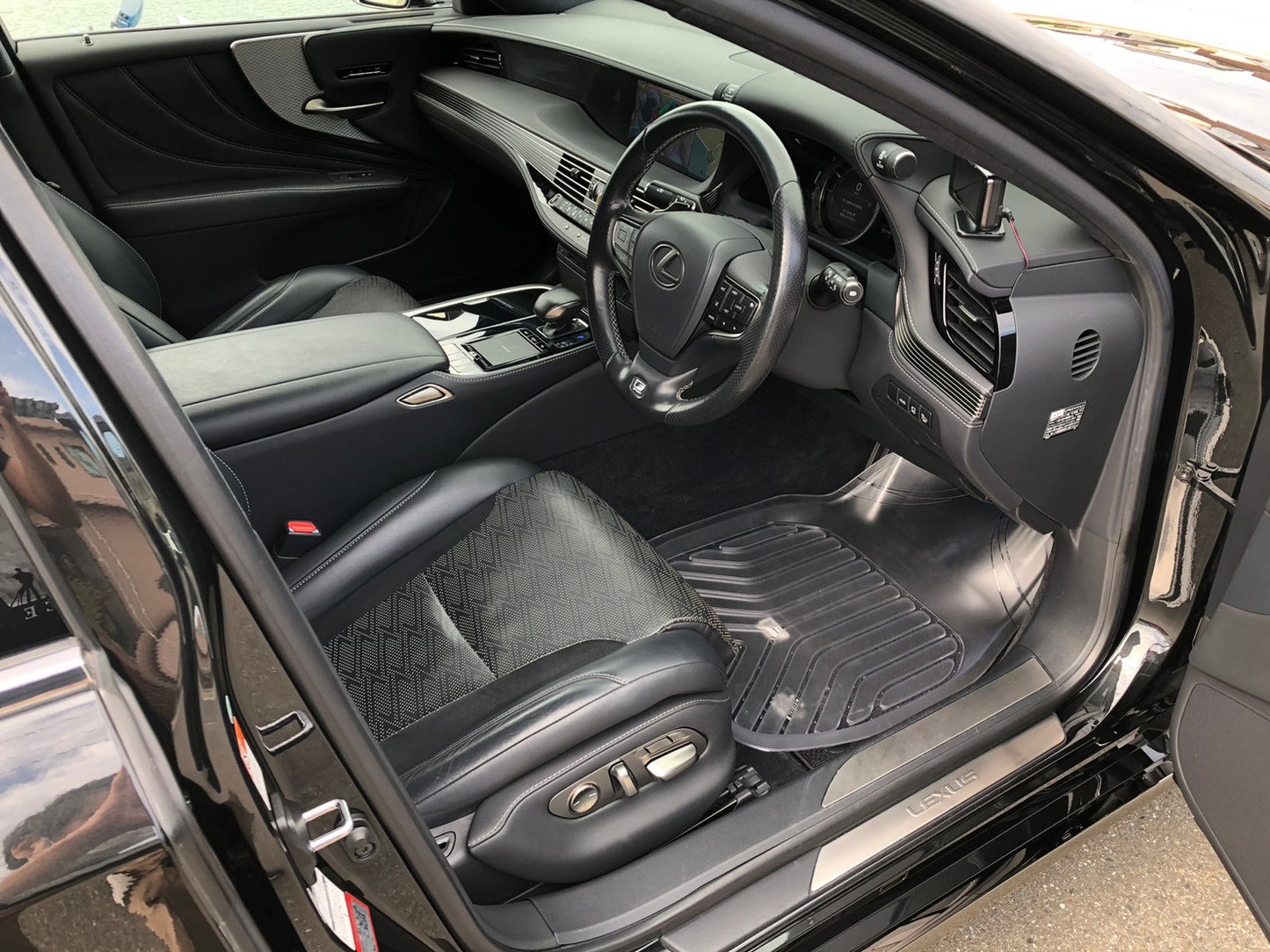 レクサス LS500h