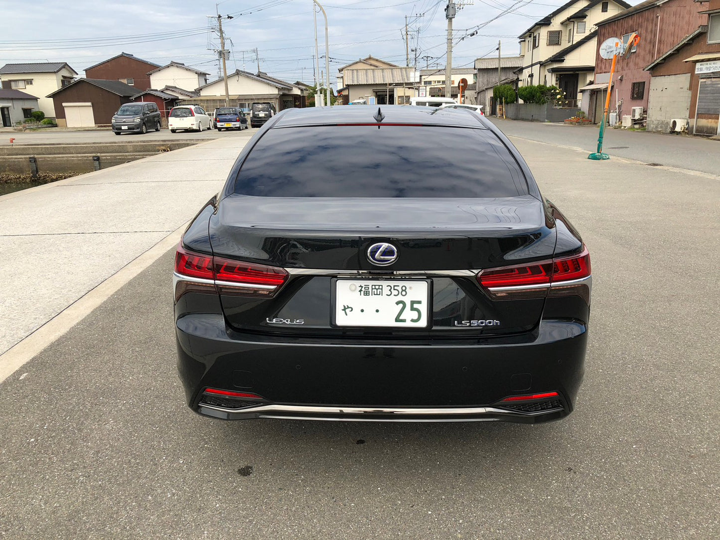 レクサス　LS500h